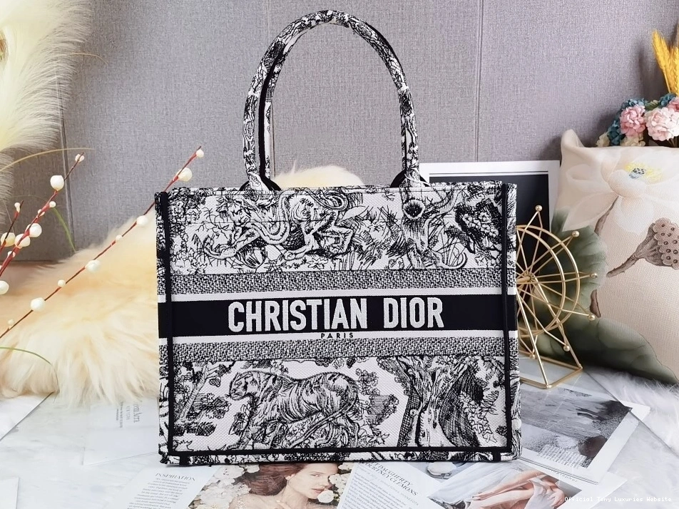 Tony Luxuries TOTE diro BOOK 0731